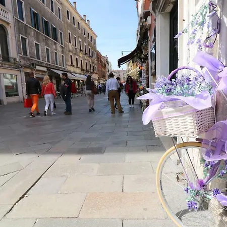 Wellvenice Ca D'oro Apartment Venedig